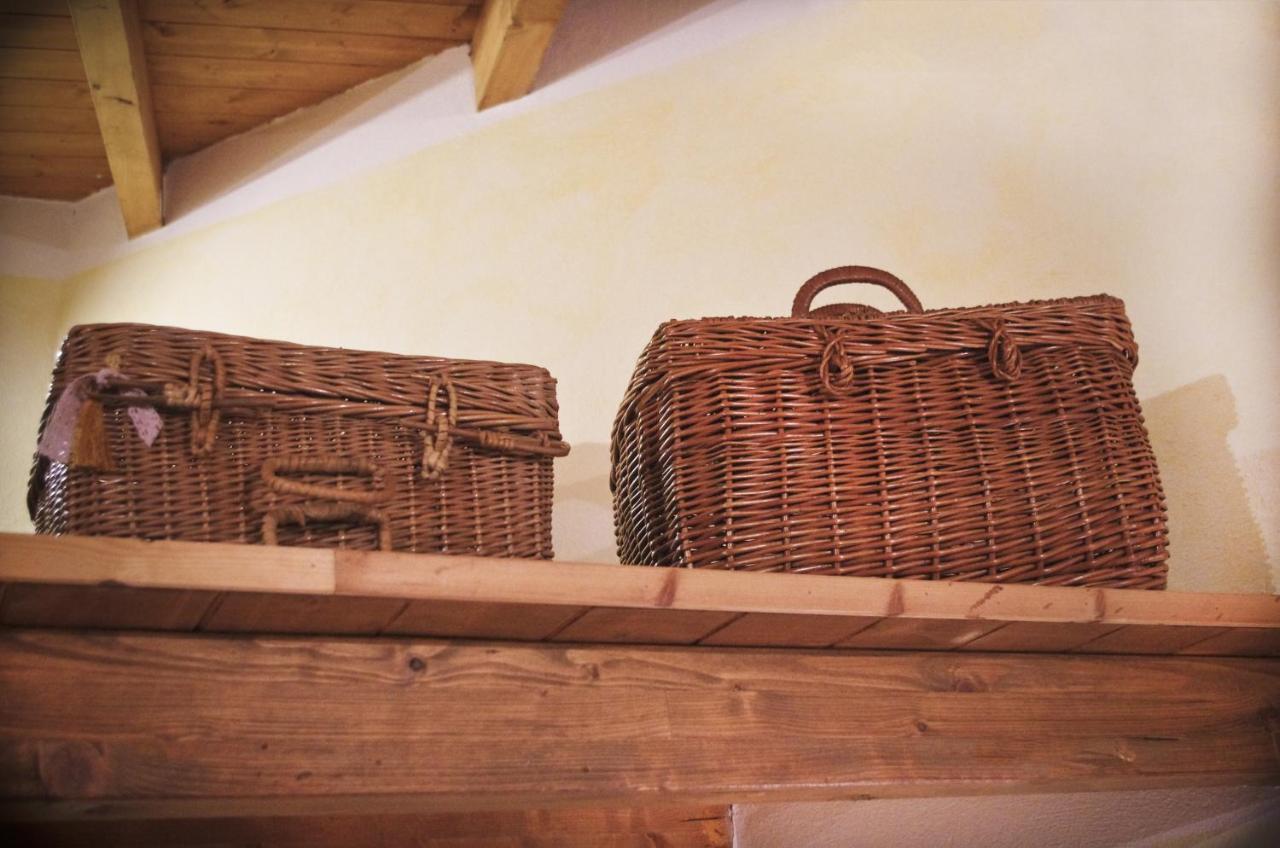 Casa De Ajala - B&B De Charme In Antica Dimora Totalmente Ristrutturata E Dotata Di Tutti I Confort Bagni Privati Spazio Living Patio Esterno Ambienti Climatizzati Degustazioni Prodotti Locali Làconi Eksteriør billede